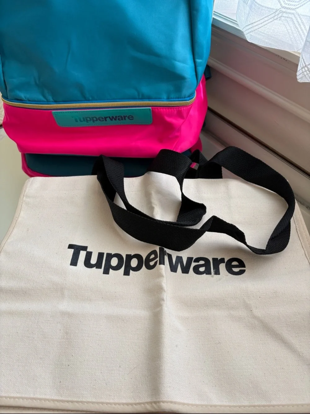 Tupperware Backpack Consultant Award Blue Teal Pink Retro Colors Vintage & Tote